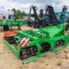 2V8A3819