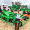 2V8A3996