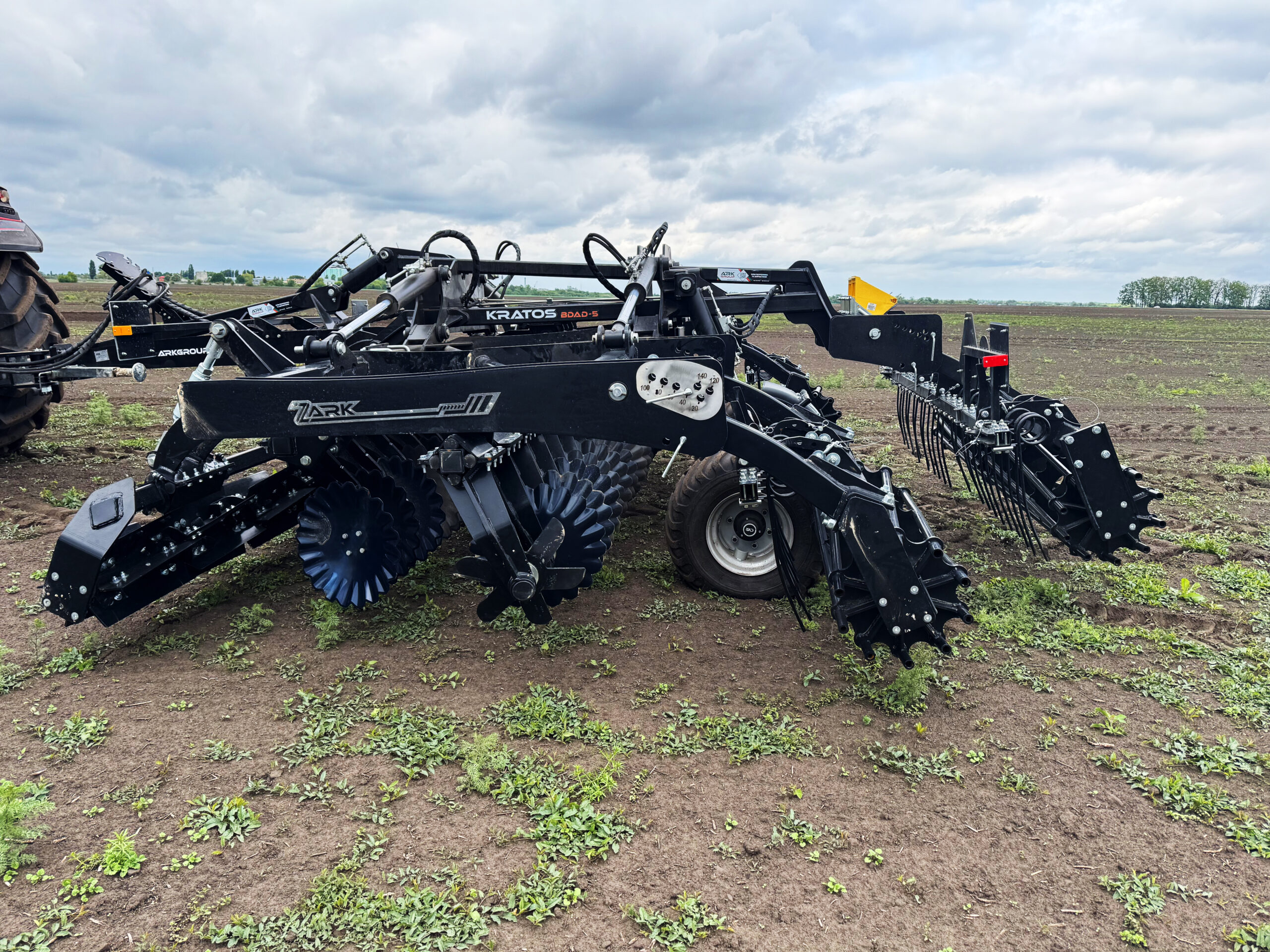 Дискова борона KRATOS з рубящим котком