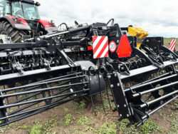 Дискова борона KRATOS з рублячим котком