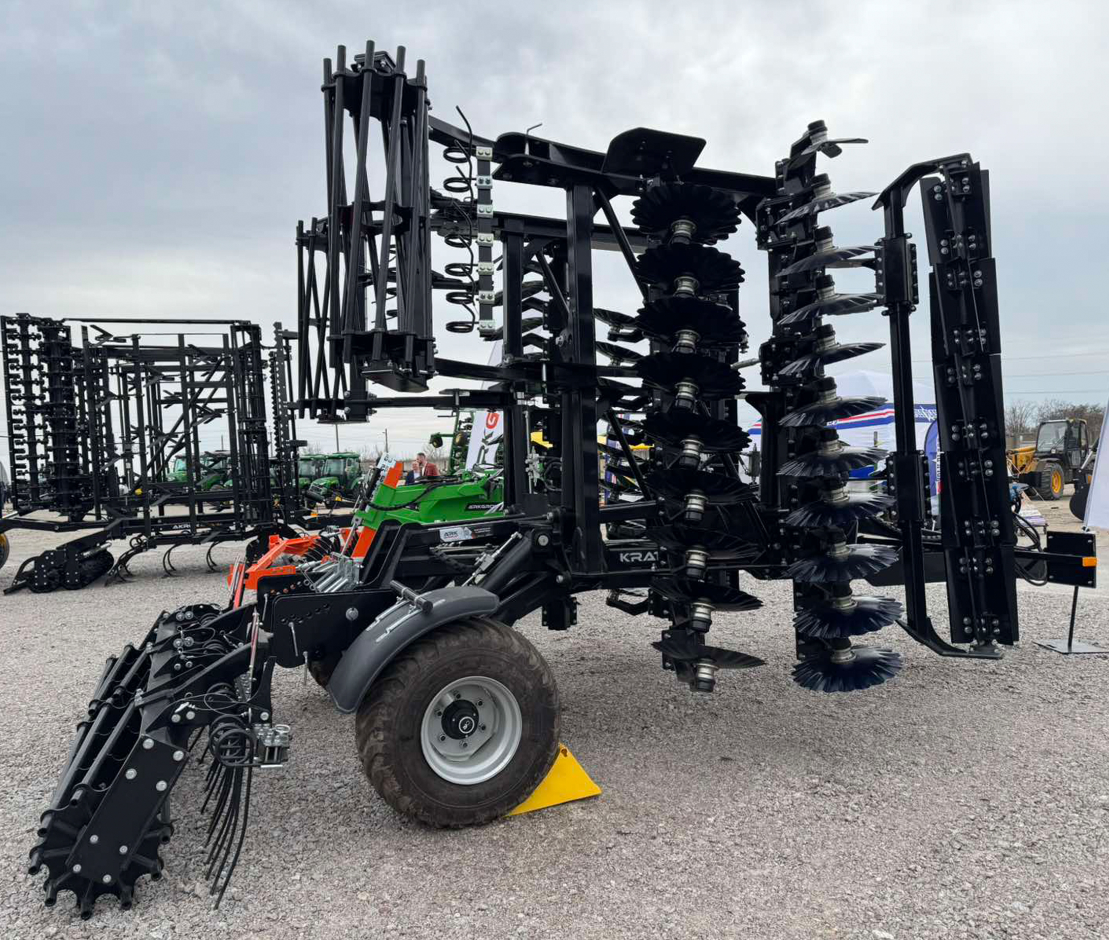 Кратос БДАД-5 з ріжучим котком