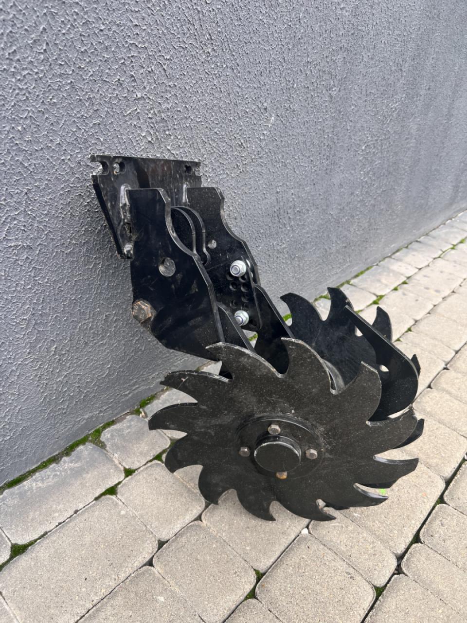 Очисник ряду Precision Planting